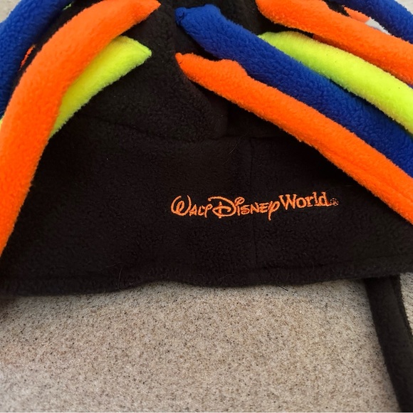 Walt Disney Hat - Picture 2 of 3